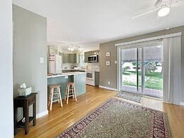 Beach House - Y842 Minutes To York Beach 3 Bedroom Home by RedAwning