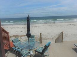 Sea Breeze - W007 Wonderful Beachfront Property For The Whole Family 2