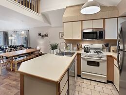 Woods Resort and Spa by RedAwning