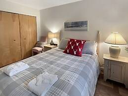 Woods Resort and Spa by RedAwning