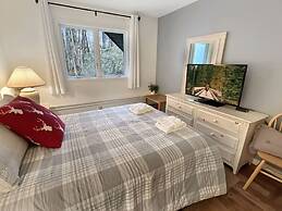 Woods Resort and Spa by RedAwning