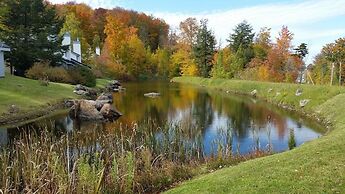 Woods Resort and Spa by RedAwning