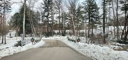 Woods Resort and Spa by RedAwning