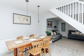 Propeller House - From 165 Per Night