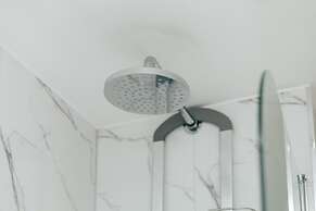 Propeller House - From 165 Per Night