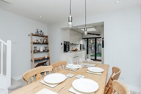 Propeller House - From 165 Per Night