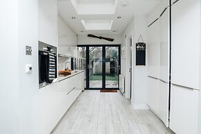 Propeller House - From 165 Per Night