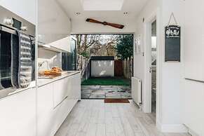 Propeller House - From 165 Per Night