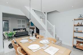 Propeller House - From 165 Per Night