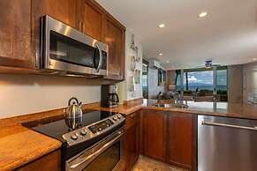 Royal Mauian, #114 2 Bedroom Condo by RedAwning