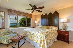 Royal Mauian, #114 2 Bedroom Condo by RedAwning