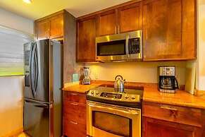 Royal Mauian, #114 2 Bedroom Condo by RedAwning