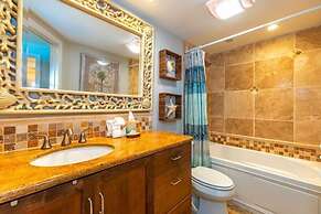Royal Mauian, #114 2 Bedroom Condo by RedAwning