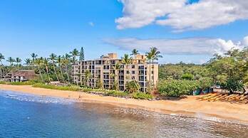 Kihei Beach, #306 1 Bedroom Condo by RedAwning