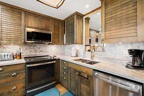 Maalaea Surf, #c-7 2 Bedroom Condo by RedAwning