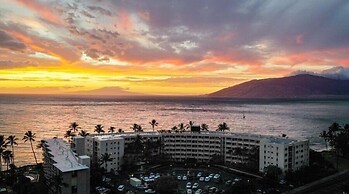 Royal Mauian, #205 2 Bedroom Condo by RedAwning