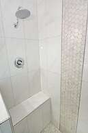 Happy Daze 4 Bedroom Home by RedAwning