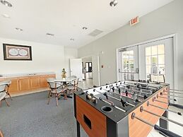 Happy Daze 4 Bedroom Home by RedAwning