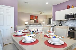 Happy Daze 4 Bedroom Home by RedAwning