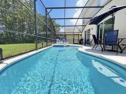 Hideaway Dream 6 Bedroom Home by RedAwning