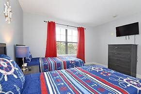 Hideaway Dream 6 Bedroom Home by RedAwning