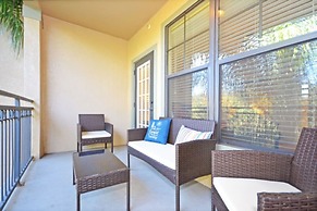 Palm View Place 3 Bedroom Condo by RedAwning