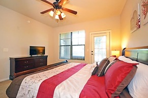 Palm View Place 3 Bedroom Condo by RedAwning