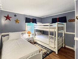 Family Tides - Y850 Beautiful Home Only A 10 Minute Walk To Short Sand