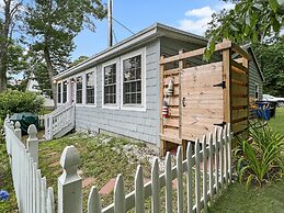 Family Tides - Y850 Beautiful Home Only A 10 Minute Walk To Short Sand