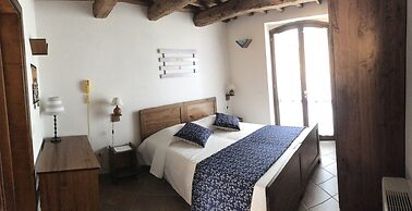 Antico Borgo Carceri