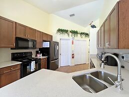 Buckingham Palm Villa 4 Bedroom Home by RedAwning