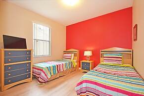 Cocoa Villa 4 Bedroom Home by RedAwning