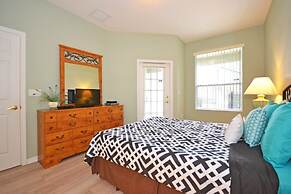 Cocoa Villa 4 Bedroom Home by RedAwning