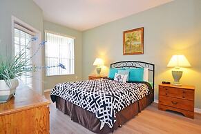 Cocoa Villa 4 Bedroom Home by RedAwning