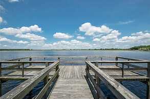 Cocoa Villa 4 Bedroom Home by RedAwning