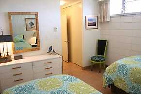 Kamaole Nalu, #605 2 Bedroom Condo by RedAwning