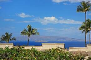 Wailea Ekolu, #401 2 Bedroom Condo by RedAwning