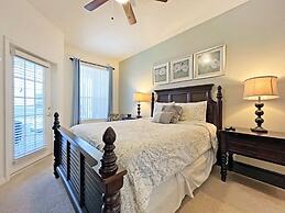 Minniehaha Retreat 4 Bedroom Home by RedAwning