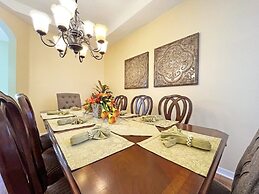 Minniehaha Retreat 4 Bedroom Home by RedAwning