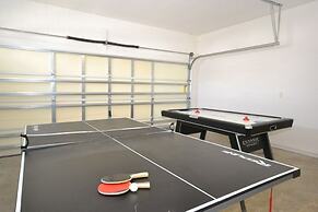 Minniehaha Retreat 4 Bedroom Home by RedAwning