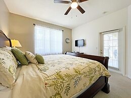 Minniehaha Retreat 4 Bedroom Home by RedAwning