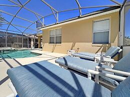 Minniehaha Retreat 4 Bedroom Home by RedAwning