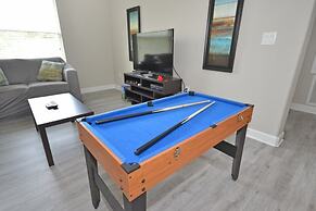 Bamboo Palm 5 Bedroom Home by RedAwning