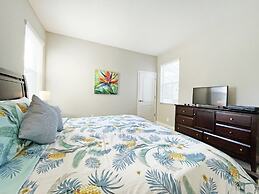 Bamboo Palm 5 Bedroom Home by RedAwning