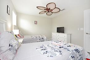 Bamboo Palm 5 Bedroom Home by RedAwning