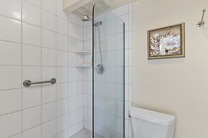 Kamaole Nalu 103 2 Bedroom Condo