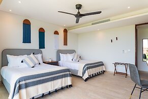 Central Park Lagunas By Sandy Powerful