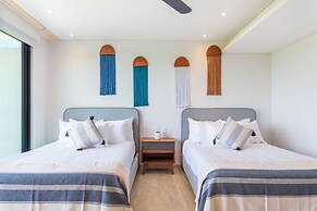 Central Park Lagunas By Sandy Powerful