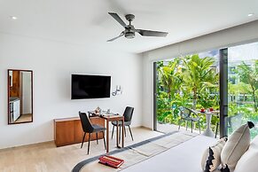 Central Park Lagunas By Sandy Powerful