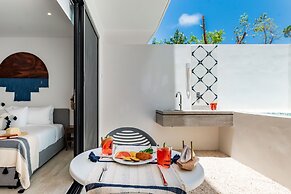 Central Park Lagunas By Sandy Powerful